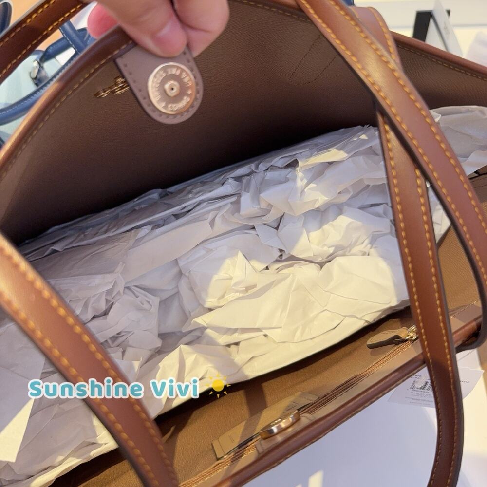 NWT COACH 🔥City Tote In Signature Canvas Gold/Tan/Brown CV976 - Picture 5 of 10